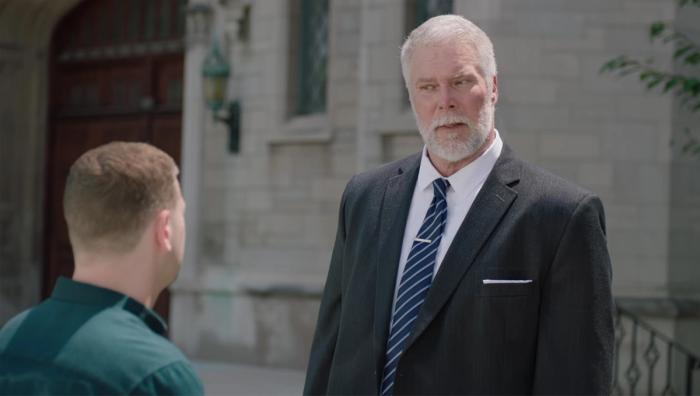 You know, there's something I've been wanting to tell you. The meeting at Hudson's? (Yea.) The shit in the briefcase? (Yea.)