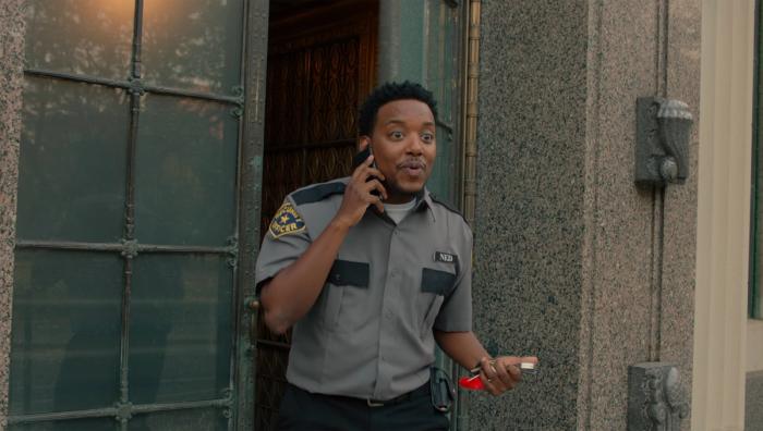 Yo! It's the kangaroo man. Yo, sir, what's in the pouch? Can I fight it? I'll beat the shit out of this kangaroo.