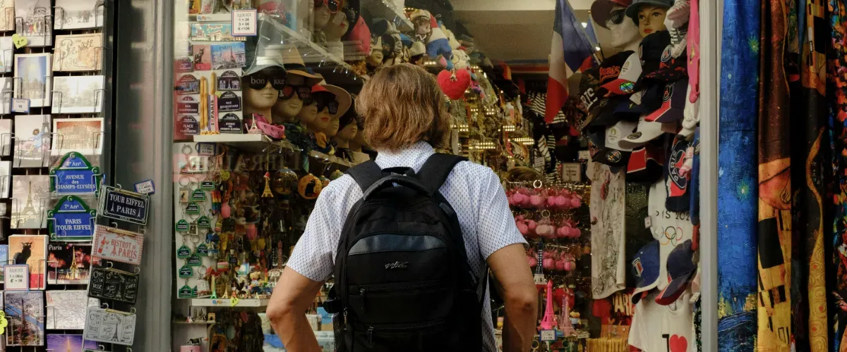 Pourquoi personnaliser vos objets touristiques permet-il d’augmenter vos ventes ? 
