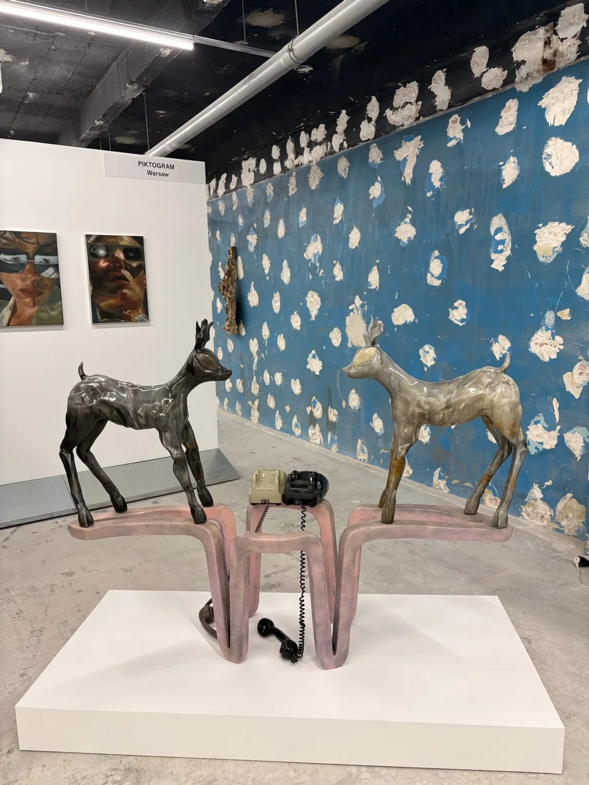 Isaac Lythgoe’s two deer-like sculptures with telephones, shown by Piktogram at Paris Internationale 2026.