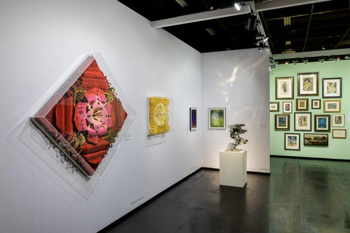 Samuelis Baumgarte Gallery’s presentation at Art Cologne 2025, with paintings and sculptures displayed in the fair booth.
