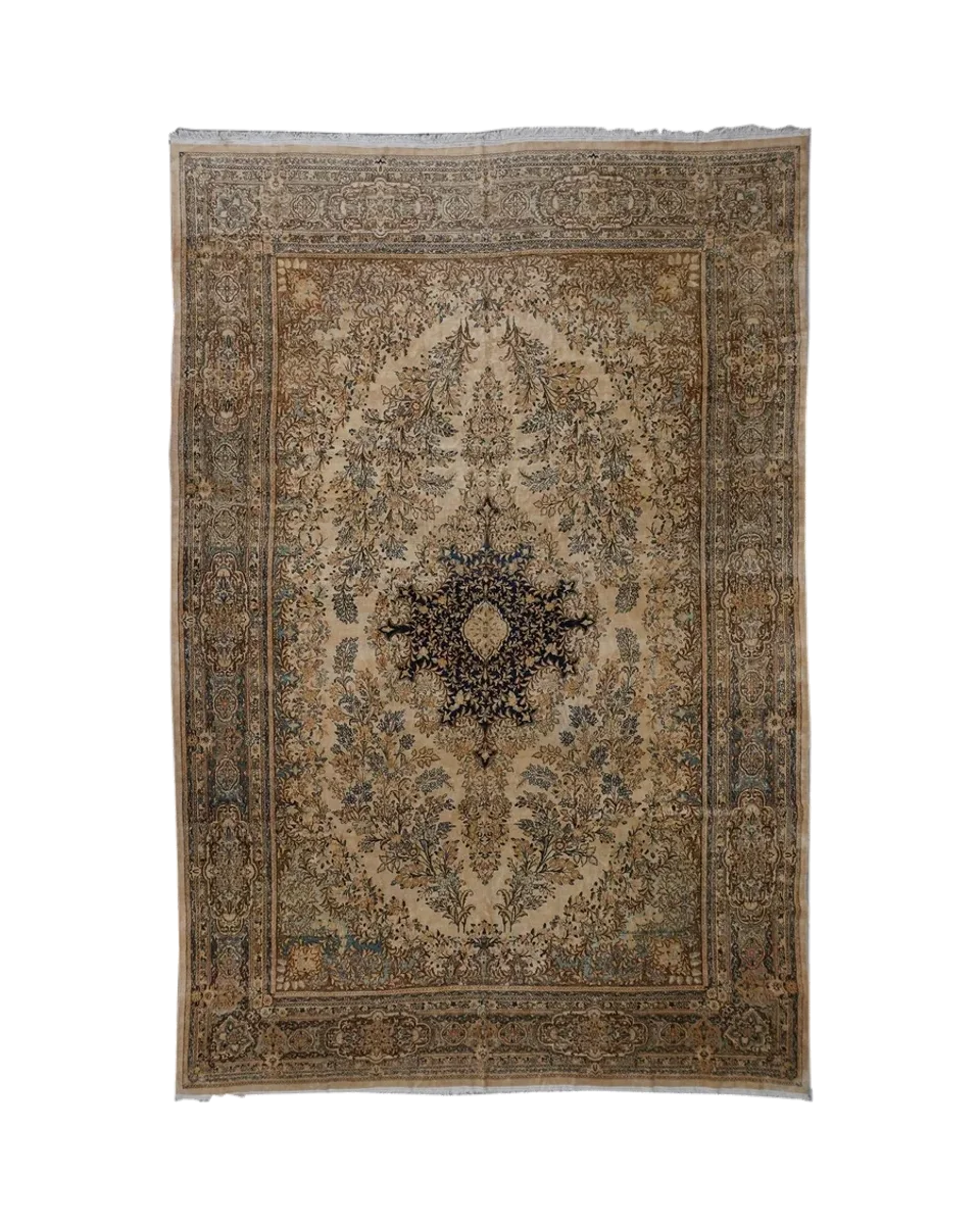 Circa 1930 Kerman Rug — photograph 1