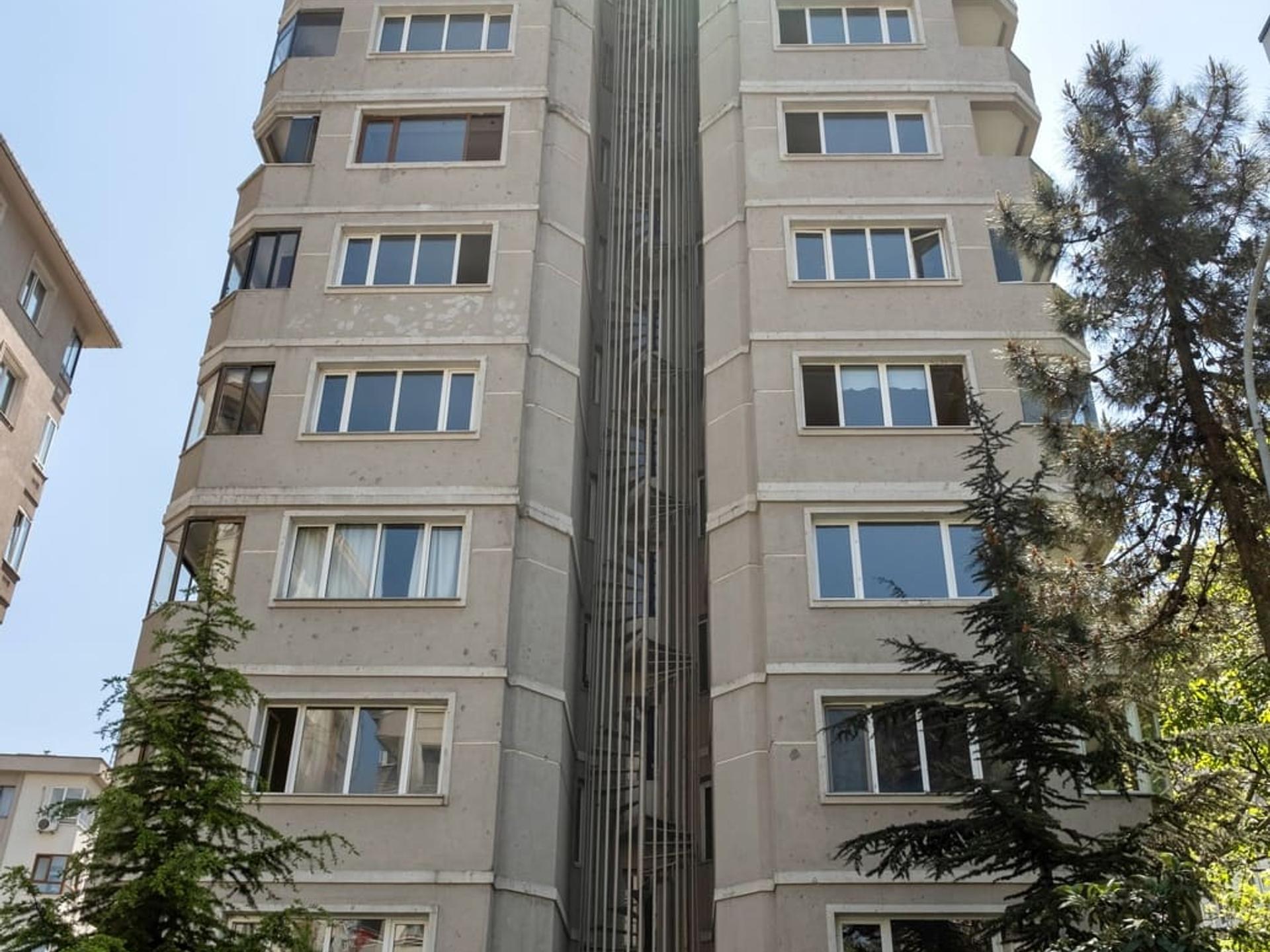 Ahmet Bey Apartmanı - Tüylüoğlu İnşaat