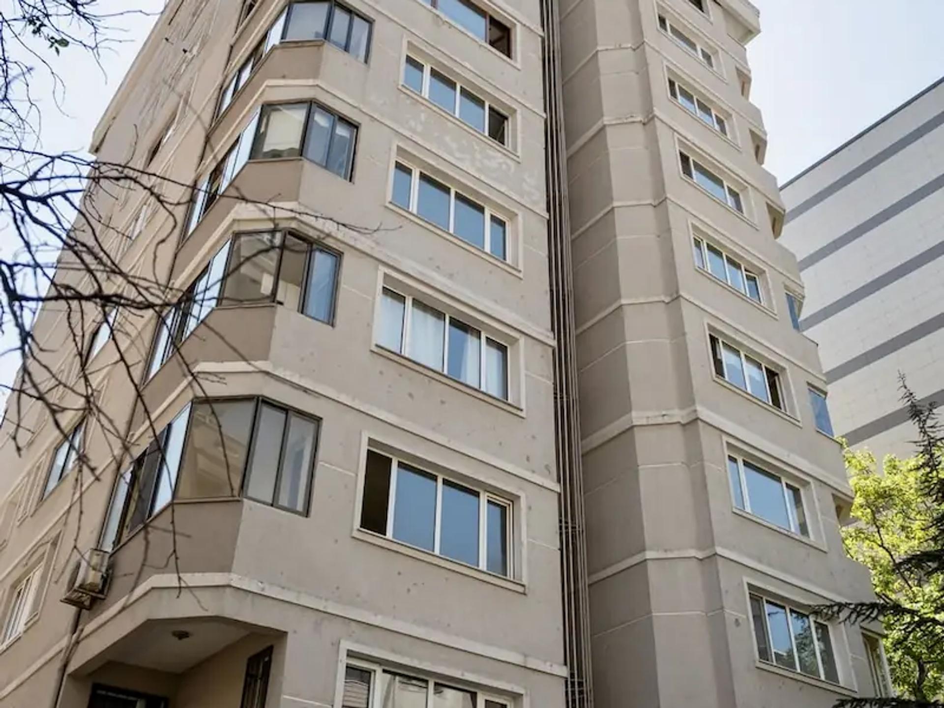 Ahmet Bey Apartmanı - Tüylüoğlu İnşaat