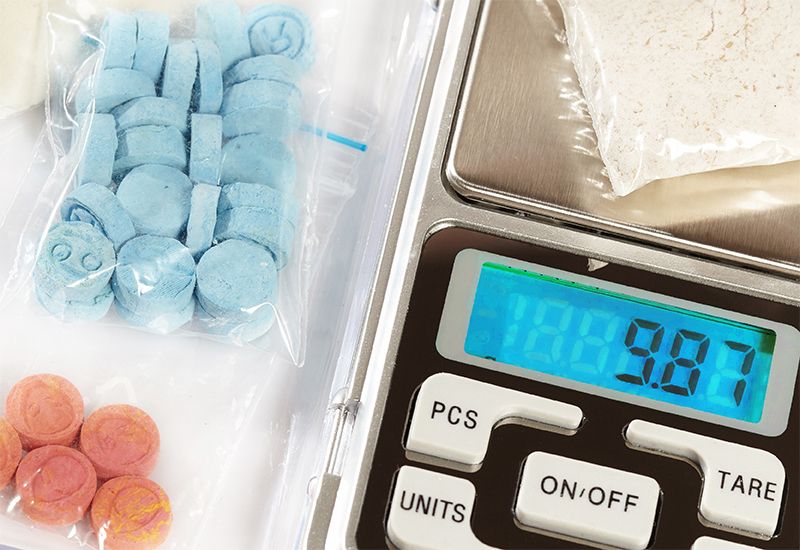 SYNTETISK: MDMA/ecstacy kommer i ulike former og kan være skadelig. Foto: Colourbox