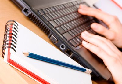 Skrive på PC (colourbox.com)