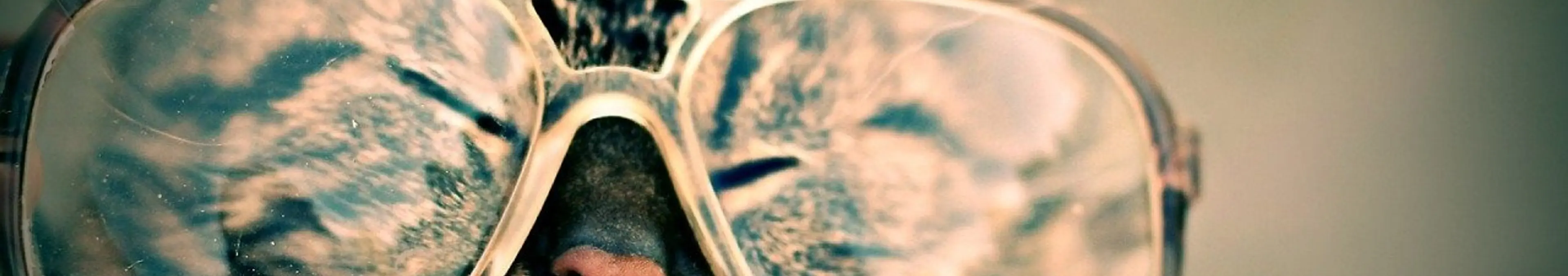 僕がコンタクトをやめてメガネにした5つの理由