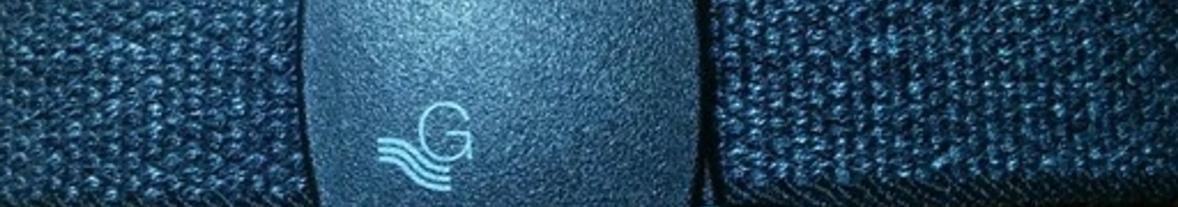 GEVAERT(ゲバルト)の伸びるベルトが便利で快適