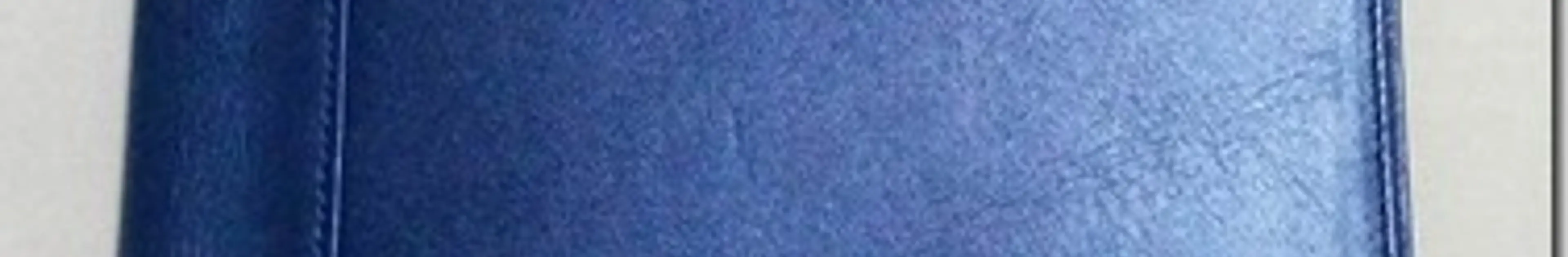 B5ノートの本革カバーは使い回しが出来る上に格好つけが捗る