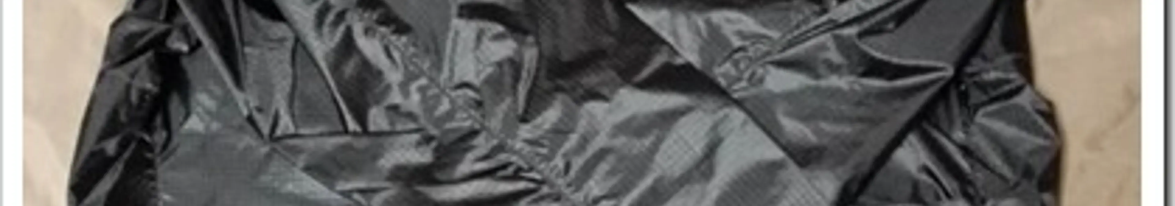 ポケッタブルウィンドブレーカー(無印良品)を旅行用に買った俺