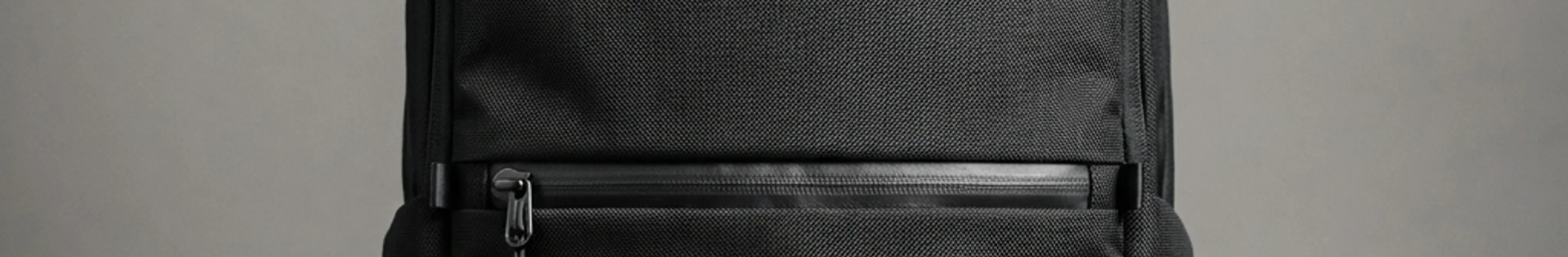 Aer City Pack Pro 2 with horizontal front zipper