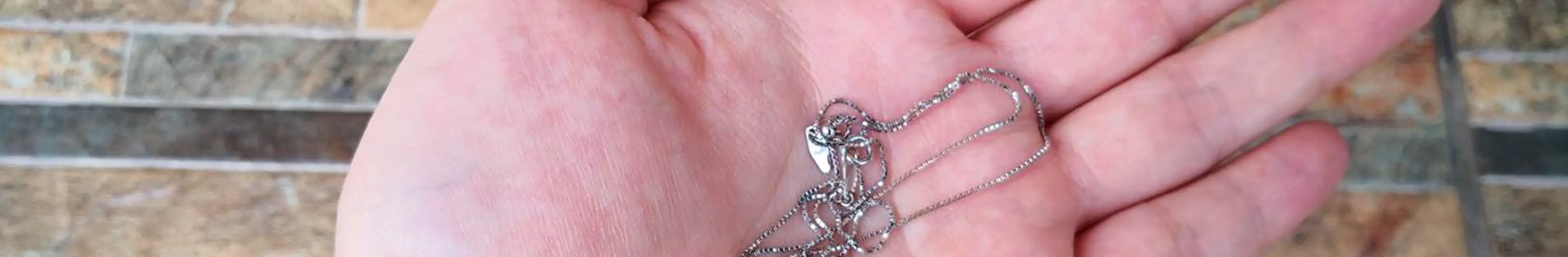 プラチナ(Pt850)ネックレスを足首に!アンクレットに【再利用】