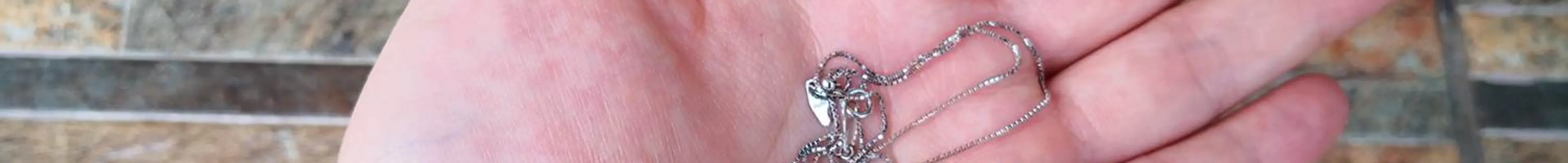 プラチナ(Pt850)ネックレスを足首に!アンクレットに【再利用】