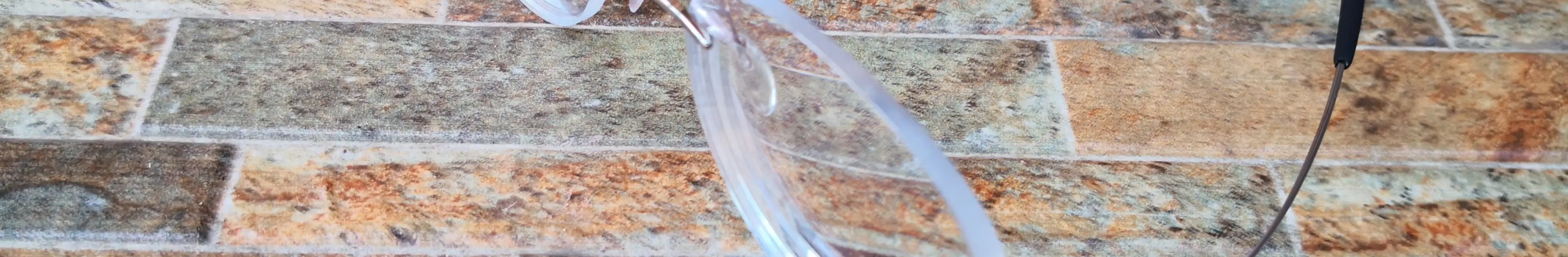 世界一軽いメガネ!Silhouetteのレビュー:最高リムレスの機能美がヤバイ