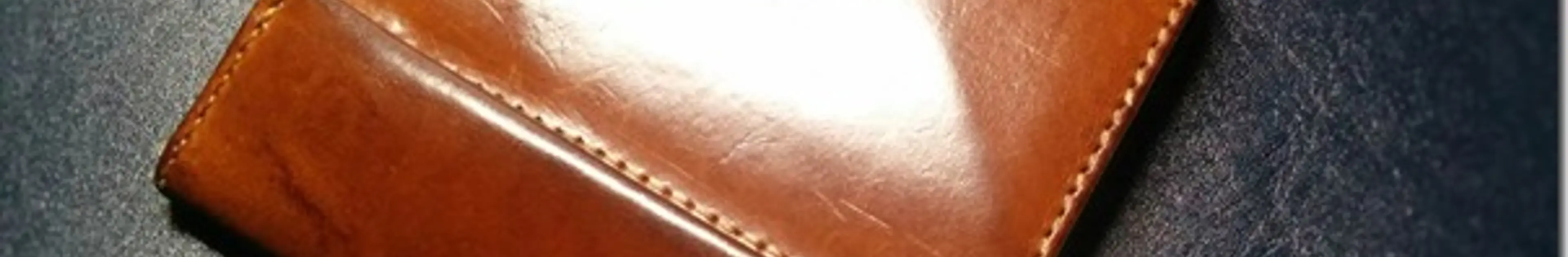 abrAsus(アブラサス)【薄い財布】ブッテーロ3年のエイジング経年変化