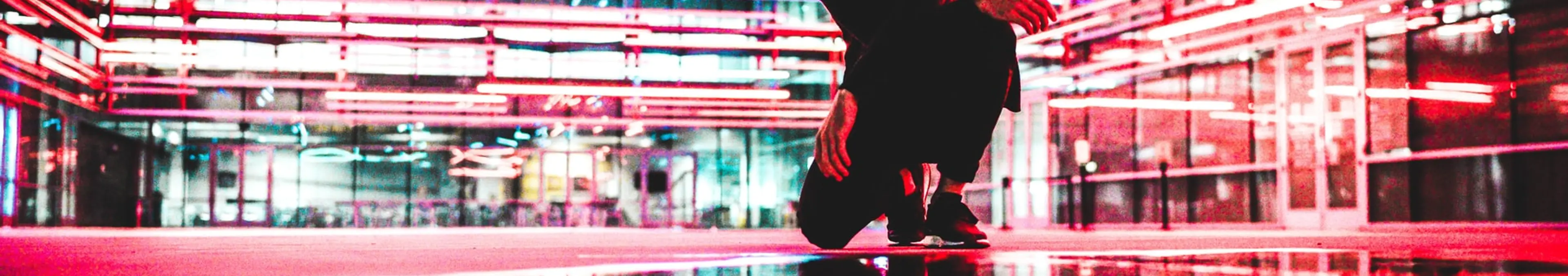 テクノロジーの進化は加速度的に便利と不便を生む