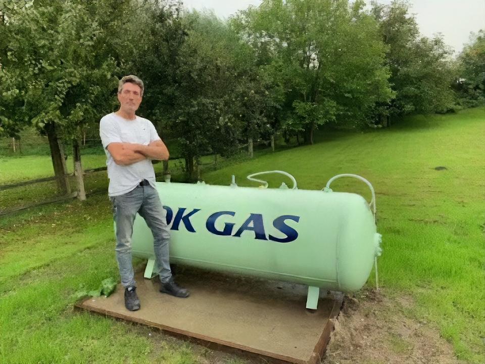 What is the cost of renting a propane tank?
