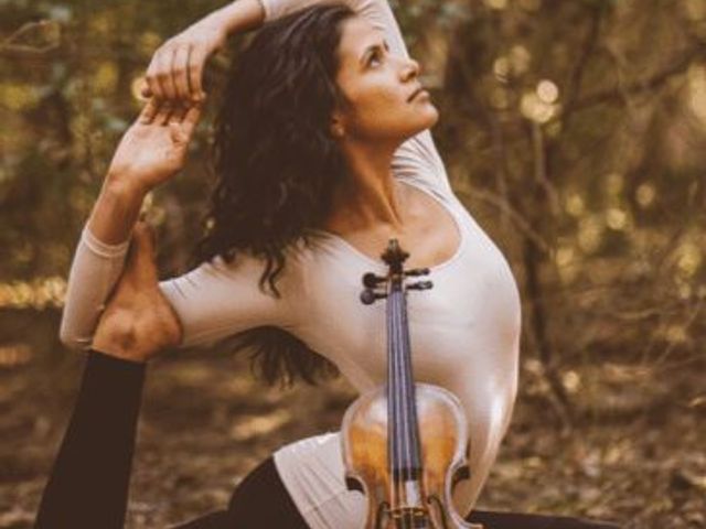 Elena Urioste