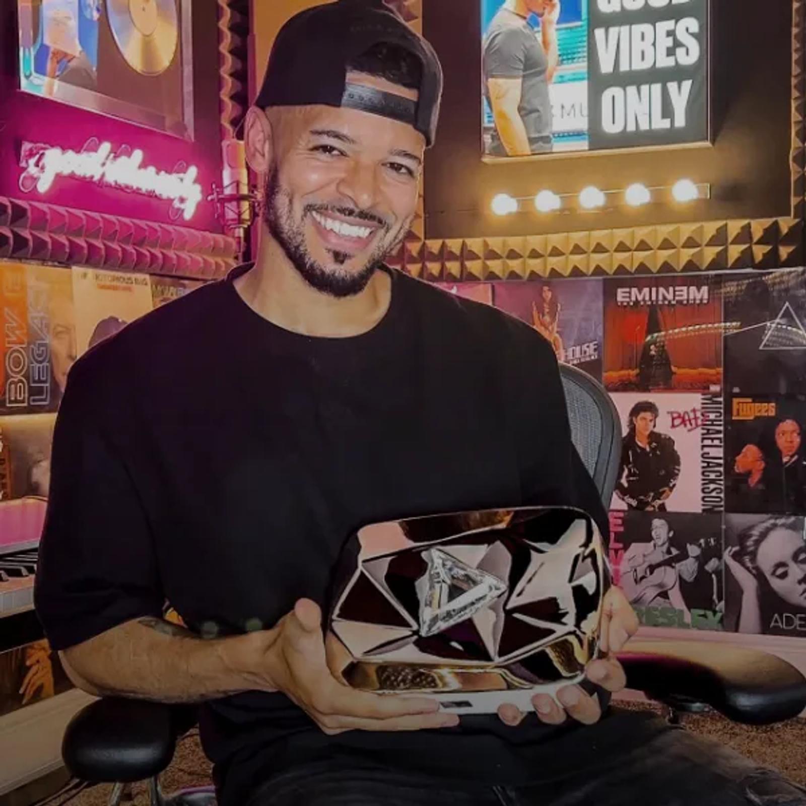 Creator portrait: Jeremy Lynch