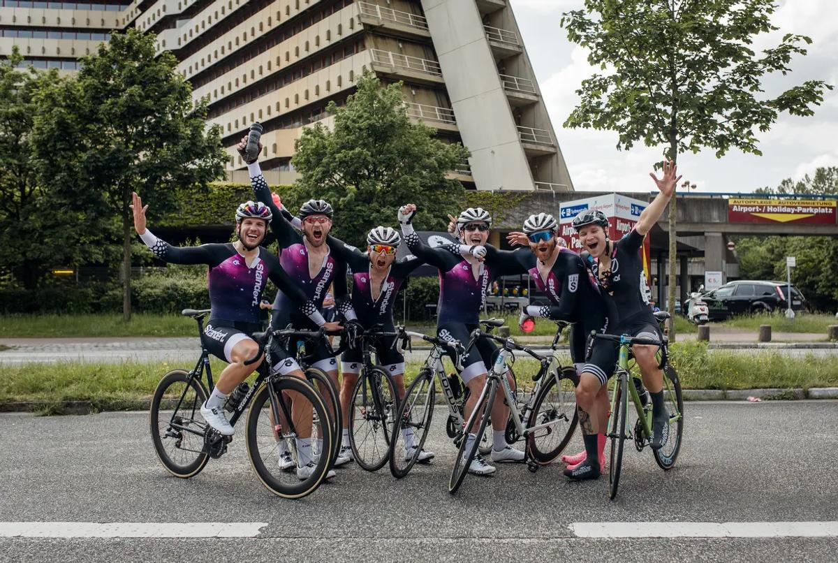Team Standert and Crit Racing in Hamburg
