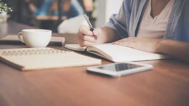 Writing a Professional Bio: Tips and Examples