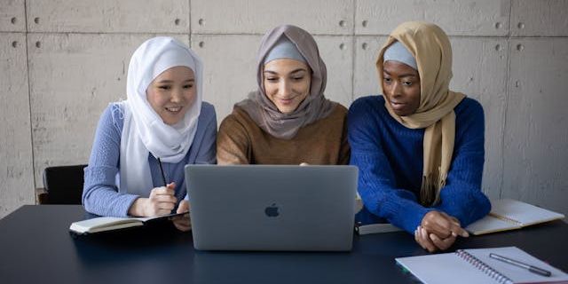 Using Technology in Schools: Enhance Learning - Empower with Tech