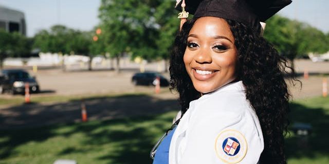 Habits of Successful Students: Learn from the Best - Achieve Excellence!