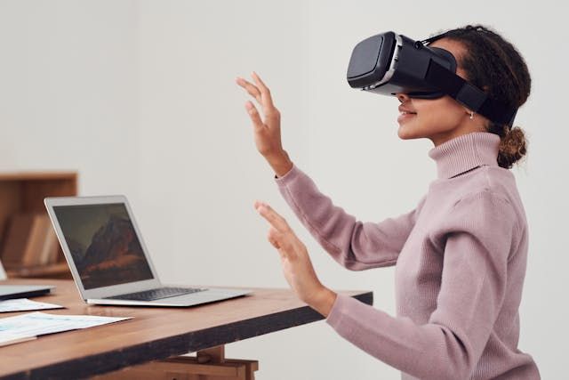 The Emergence of Virtual Reality (VR) Job Interviews