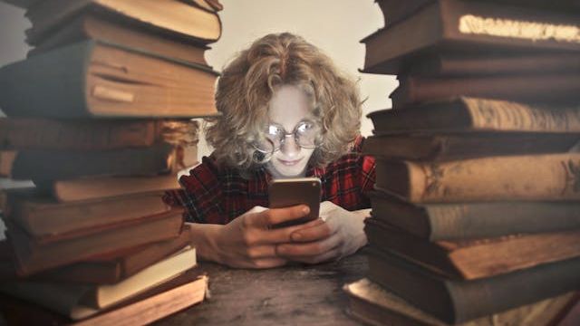 Scholarship Mastery: Maximize Your Chances with These Step-by-Step Tips