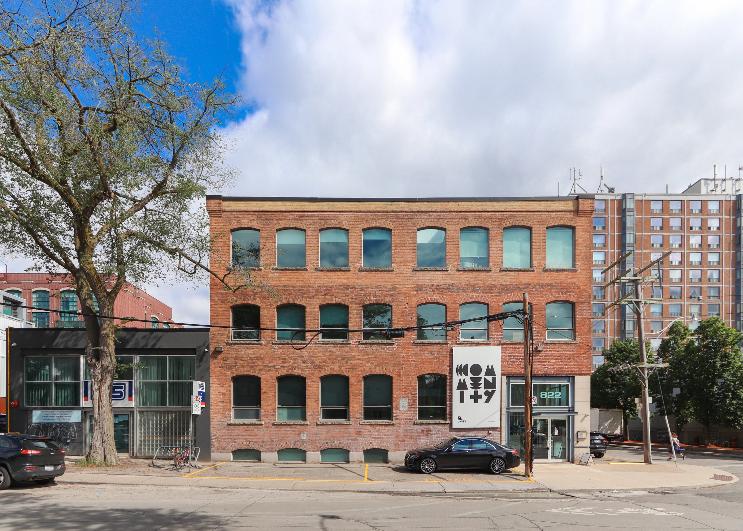 Exterior image of 822-828 Richmond West