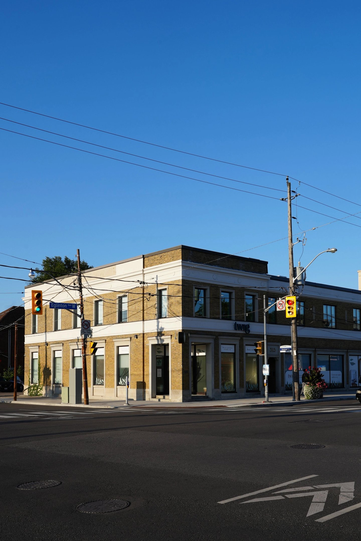 Exterior shot of facade of 313-315 Eglinton West