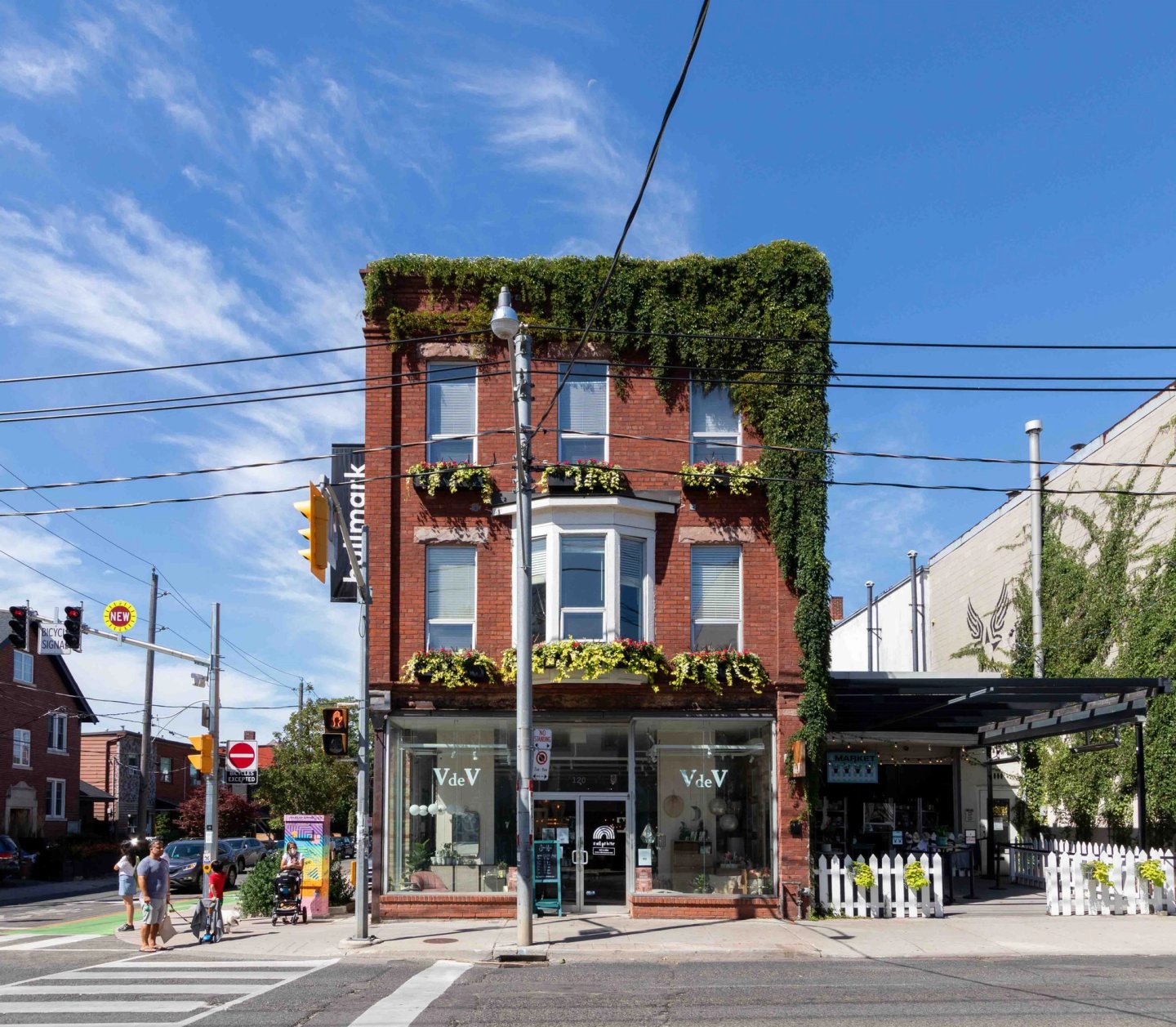 Exterior shot of facade of 120 Ossington