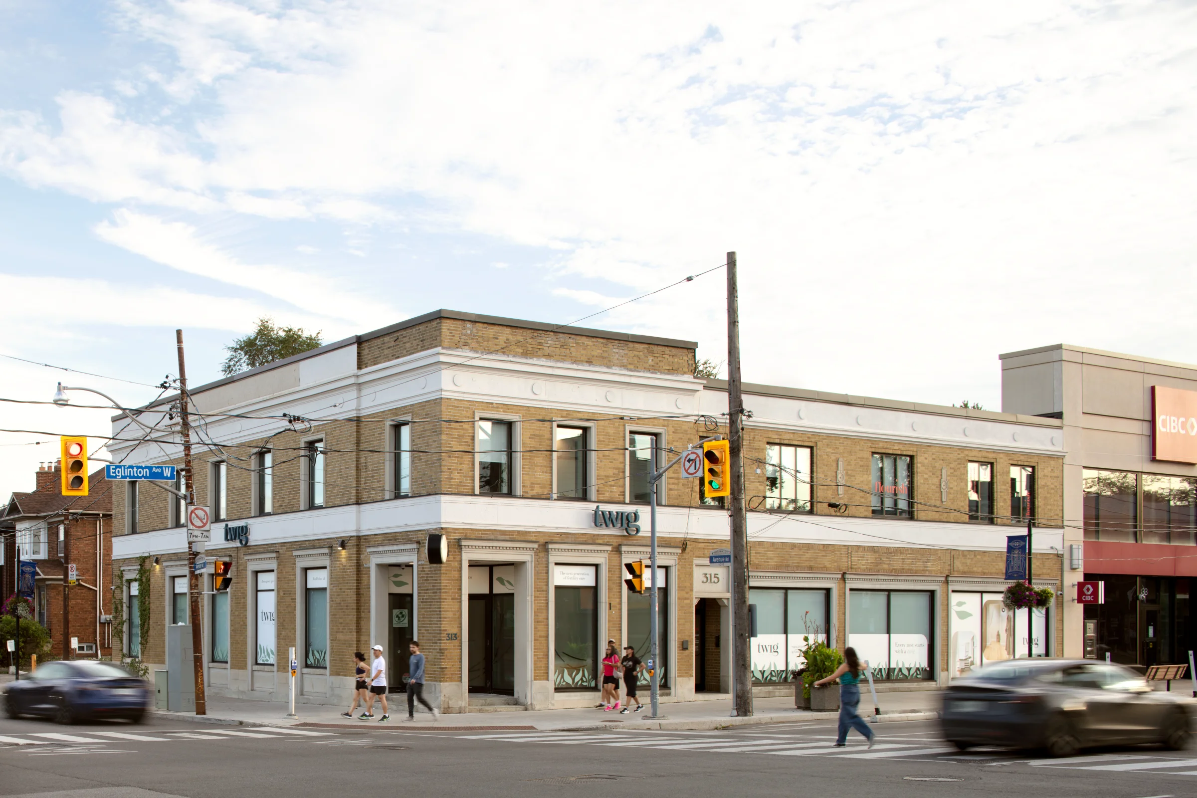 Yellow-brick corner retail building