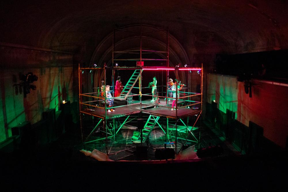 HUM-AN ORCHESTRA, image 2 of 6