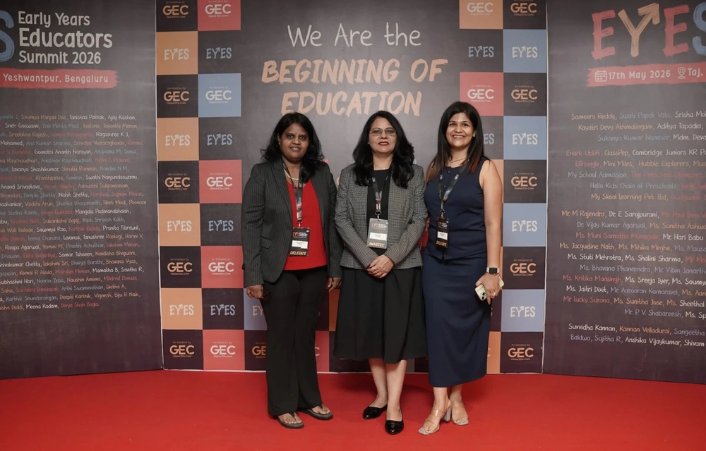 Hi-Kalpaa receives Awards from Sameera Reddy at EYES 2026
