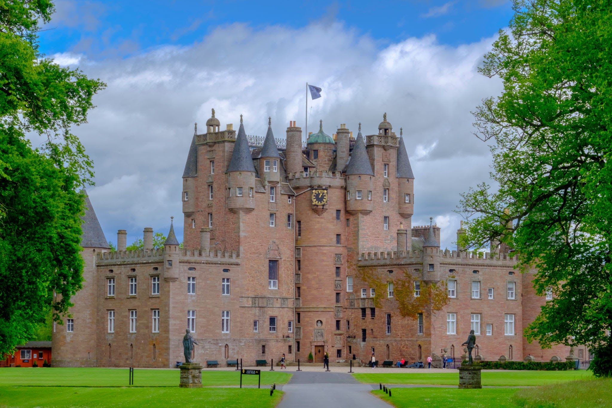 Glamis Castle Visitseedo