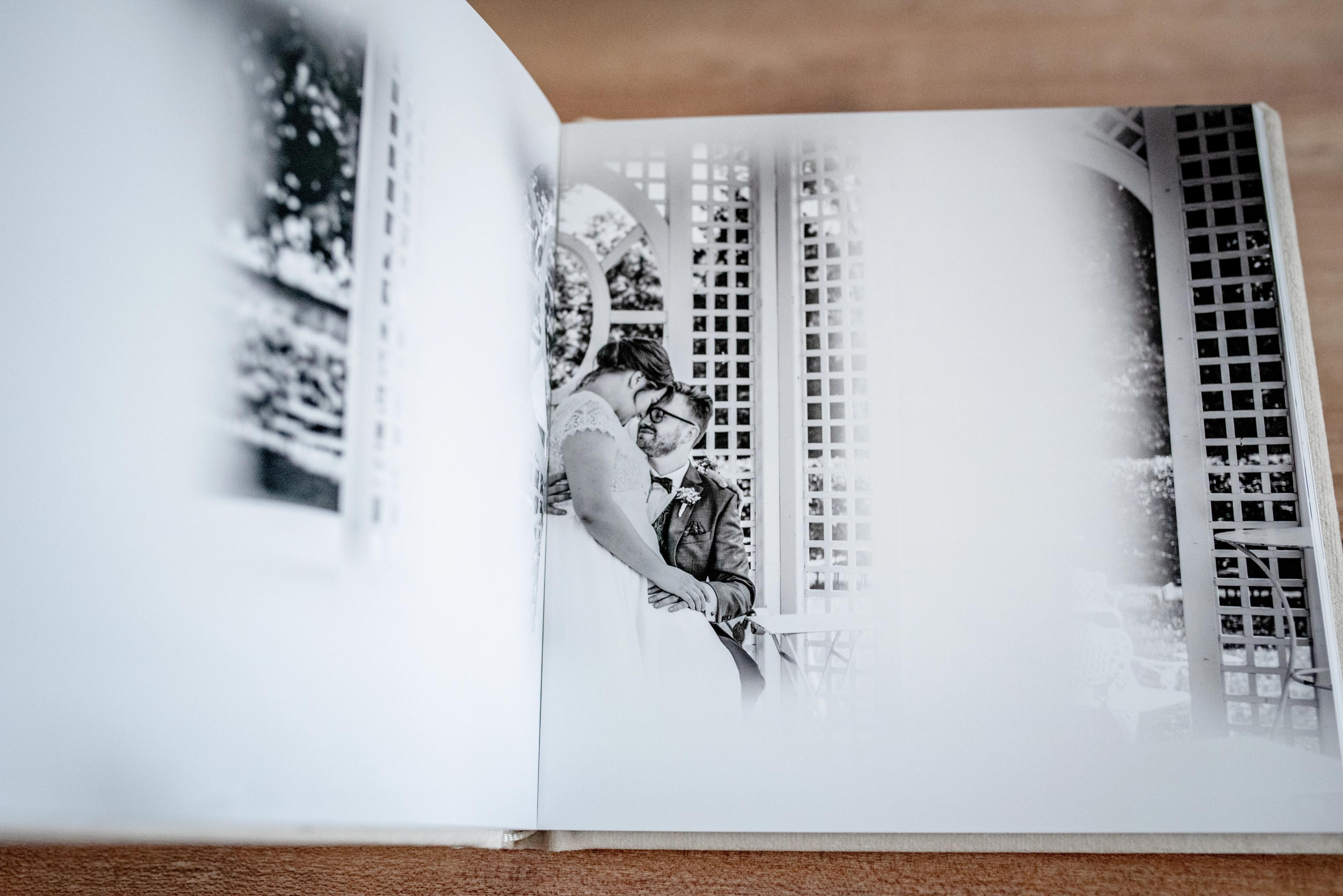 Hochzeitsalbum-Impression 16— handgefertigt von Charline Rosenberger