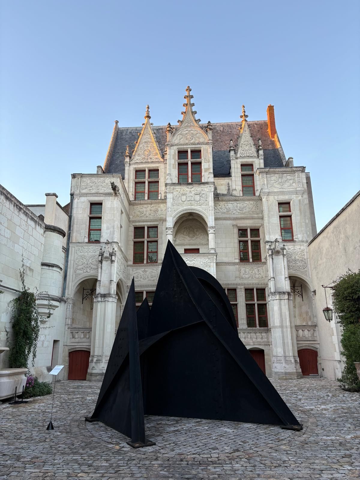 Façade de l'Hôtel Goüin