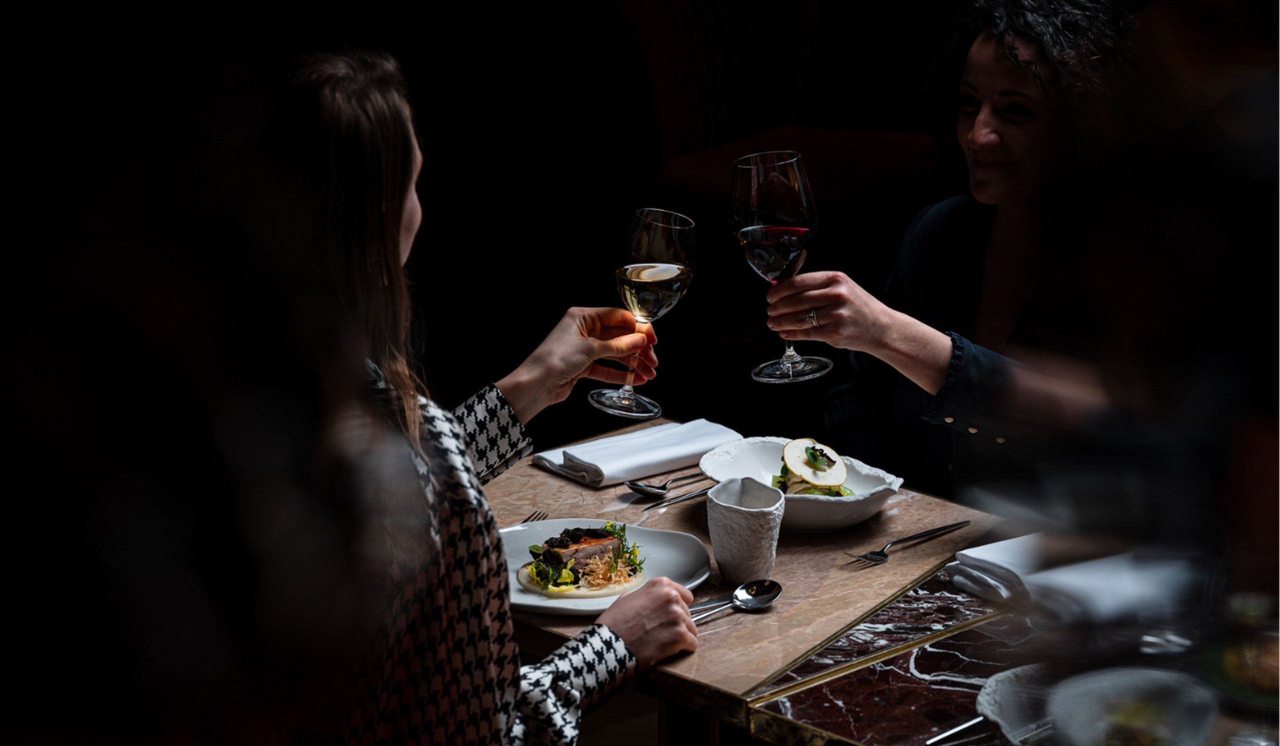 Diner dans le noir