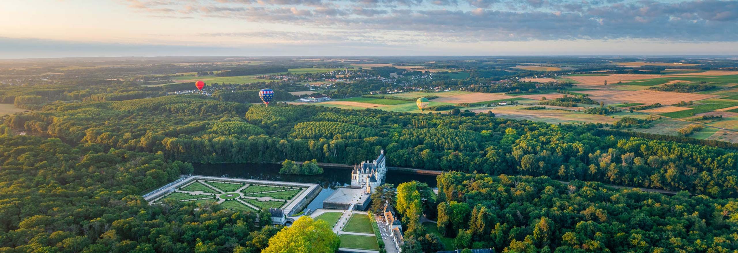 Vol en montgolfières au-dessus des châteaux de la Loire
