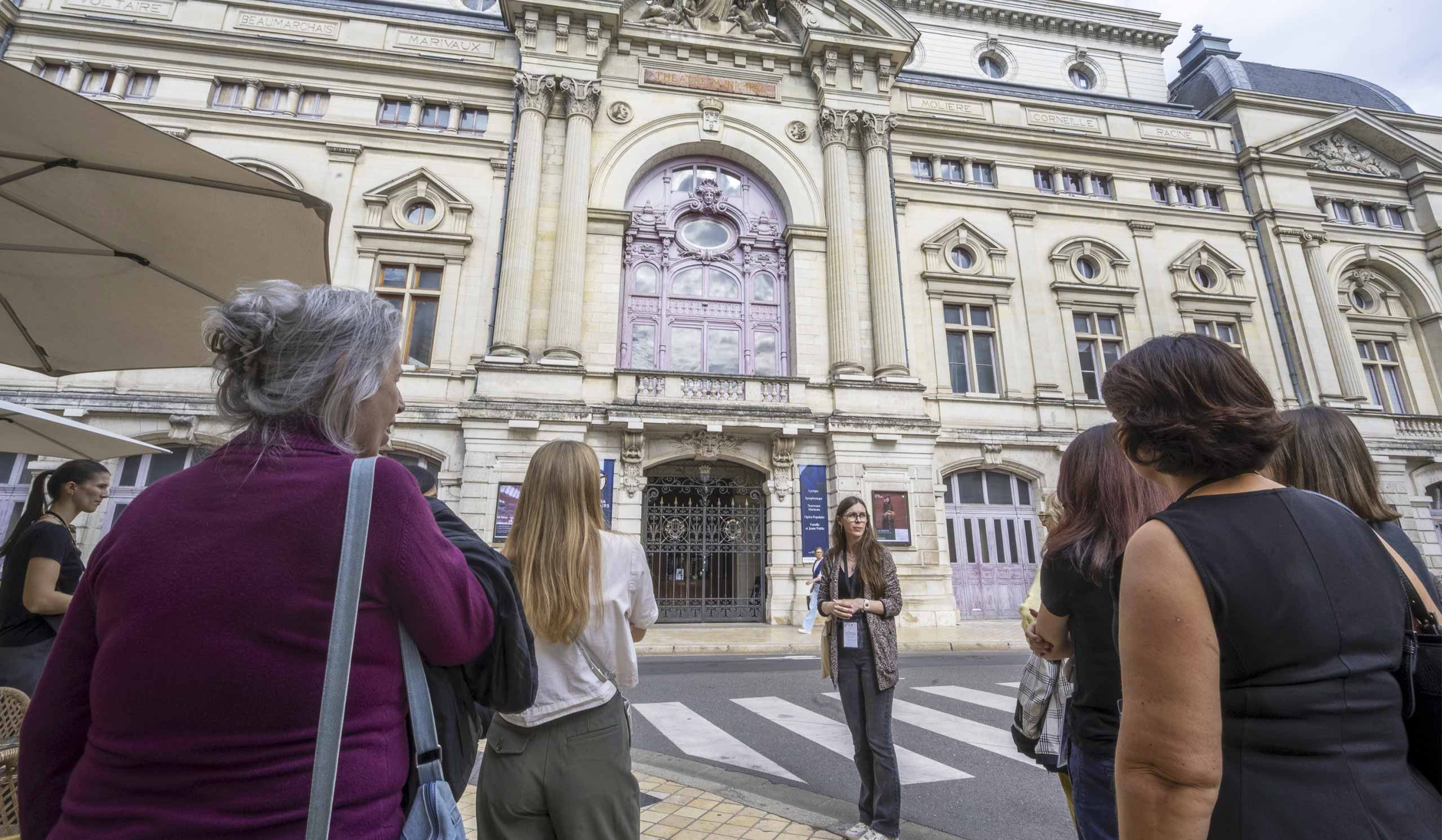 Visite guidée devant l'Opéra de Tours