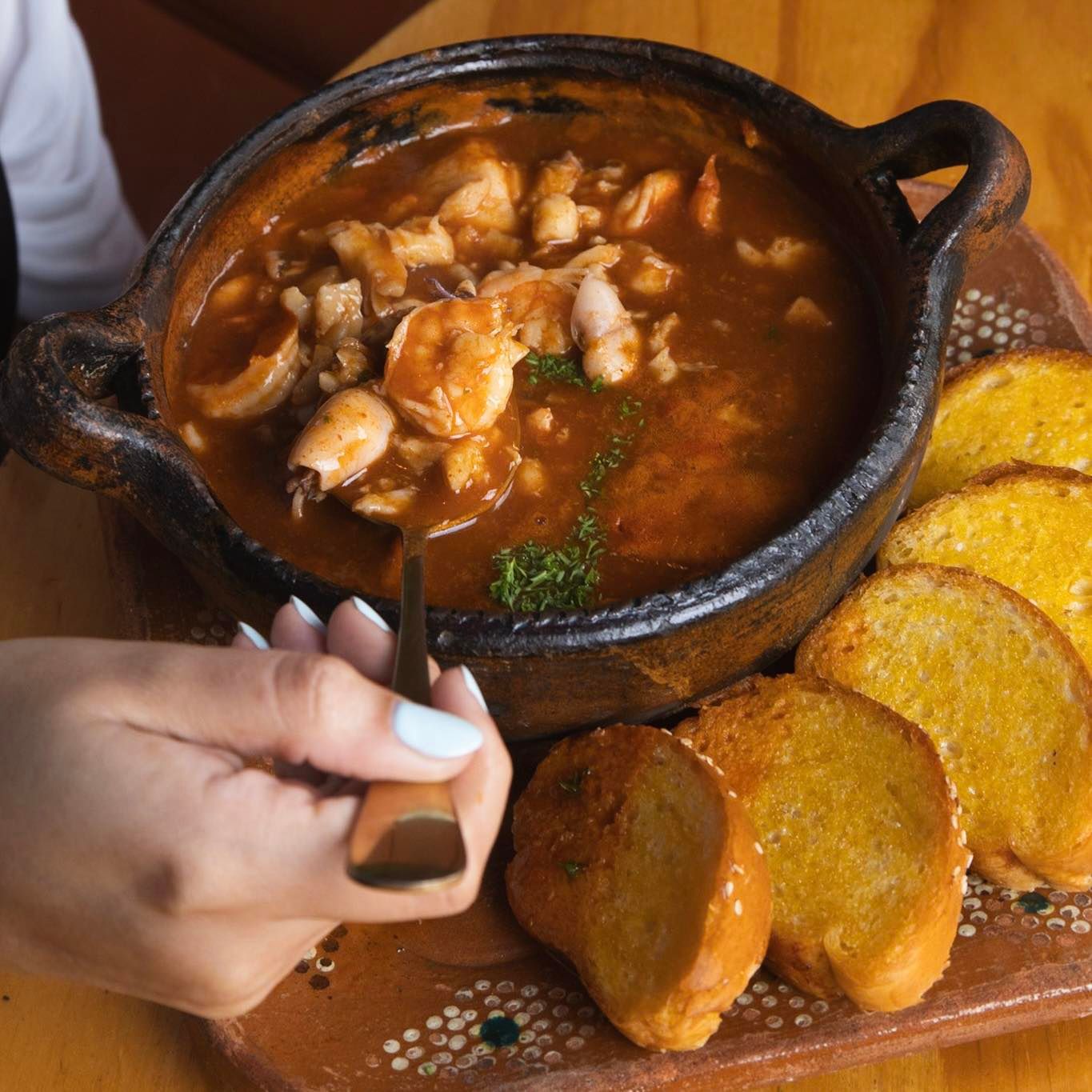 Cazuela de Mariscos - Image 1