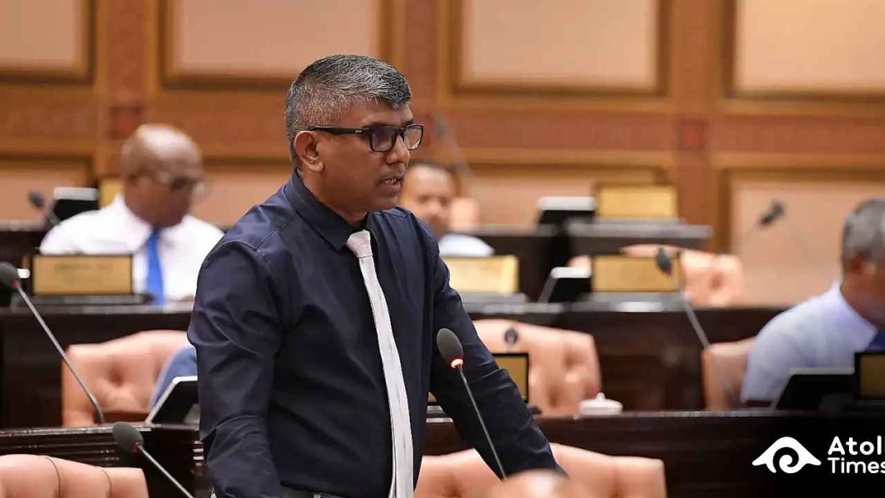 Committee approves rule requiring a vote before Parliament debates resolutions