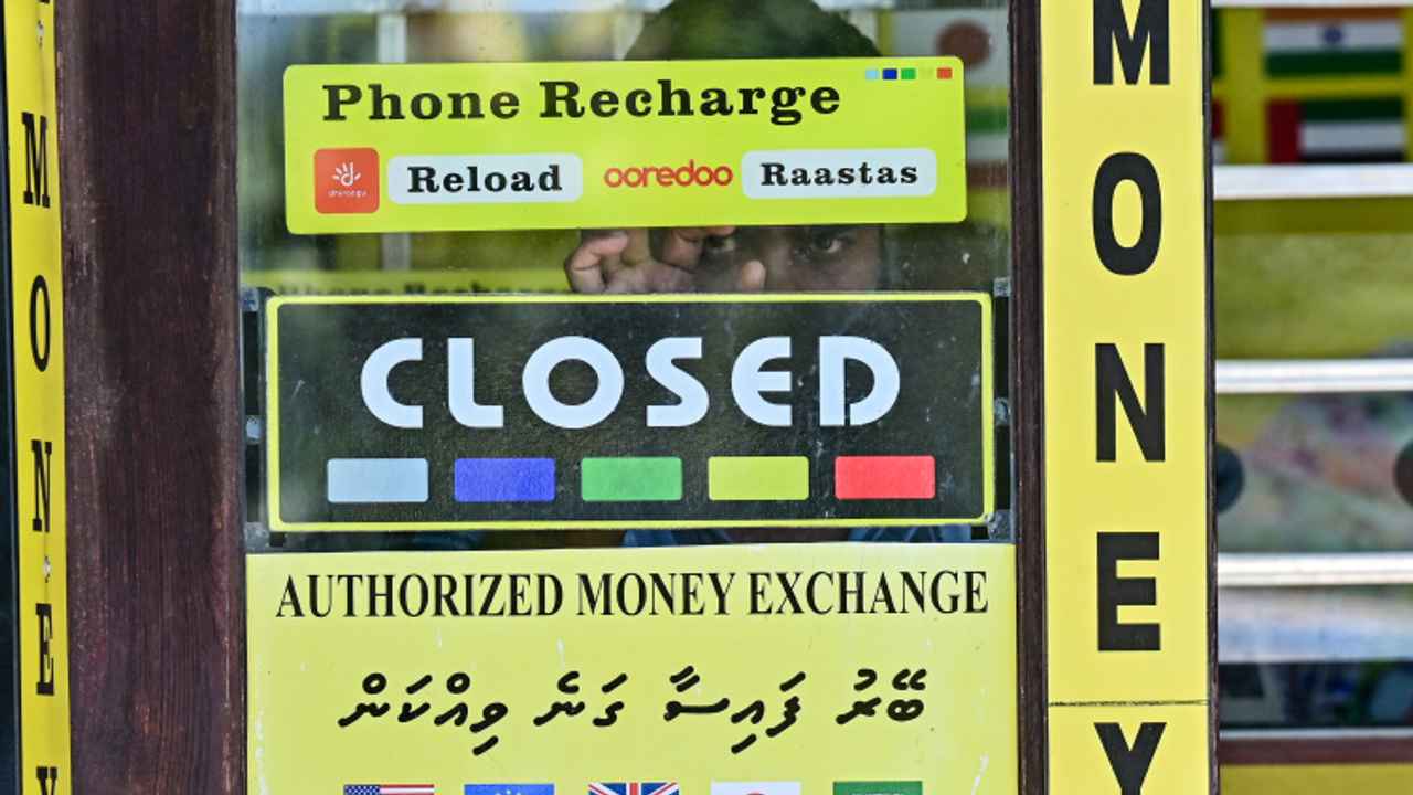A closed money exchange outlet