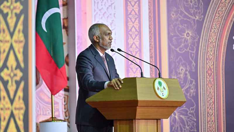 President and First Lady attend official ceremony commemorating the 61st Independence Day