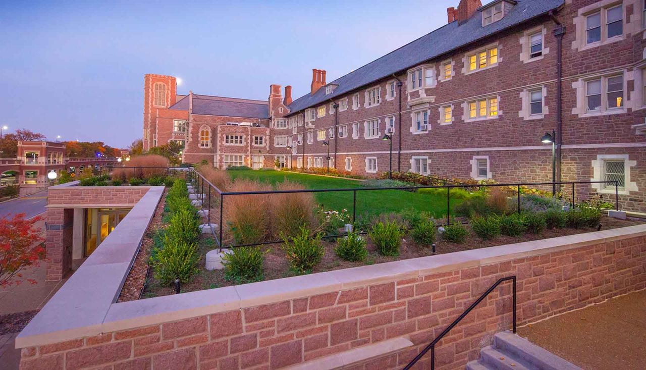 Greenspace courtyard at mcmillen hall washington university saint louis mo, student building