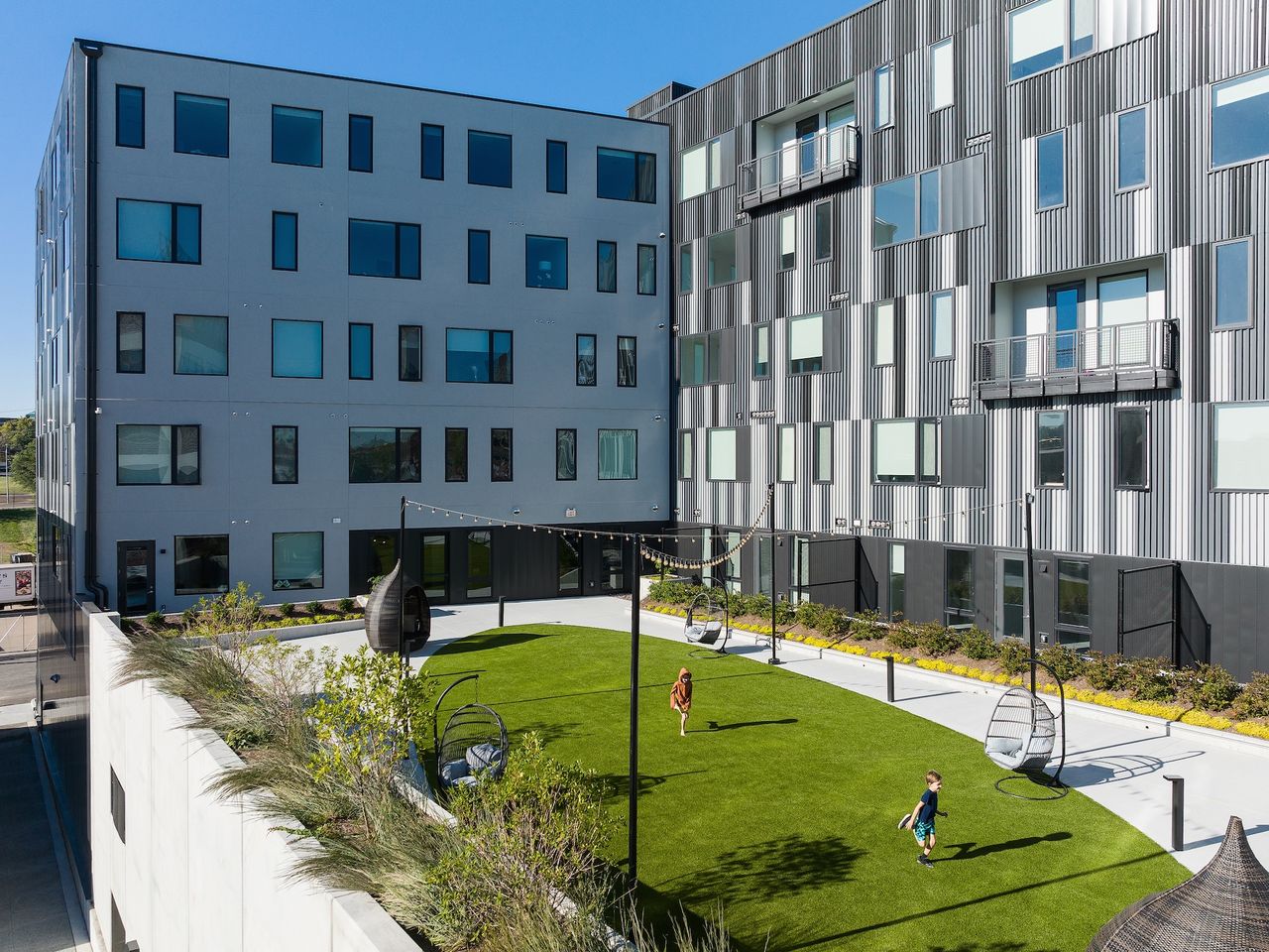 Steelcote Flats — St Louis amenitydeck