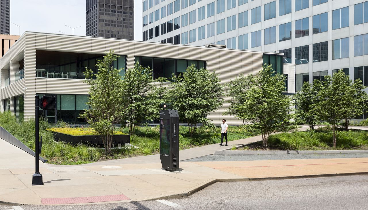 Corner of broadway and chestnut street in downtown st louis missouri. New landscape designed by arbolope studio.