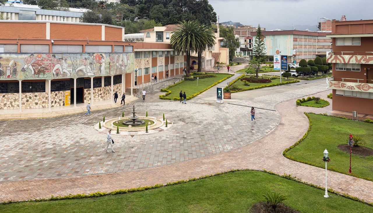 UTPL — Ecuador universidad técnica particular de loja main courtyard