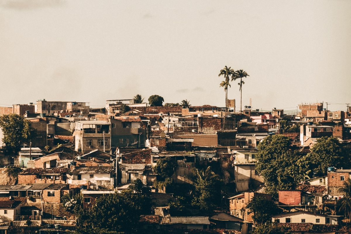 A coletividade como solução: o combate à pandemia da Covid-19 em comunidades brasileiras